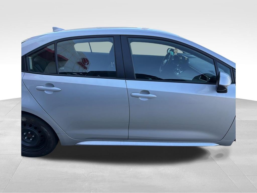 Used 2024 Toyota Corolla LE image 8
