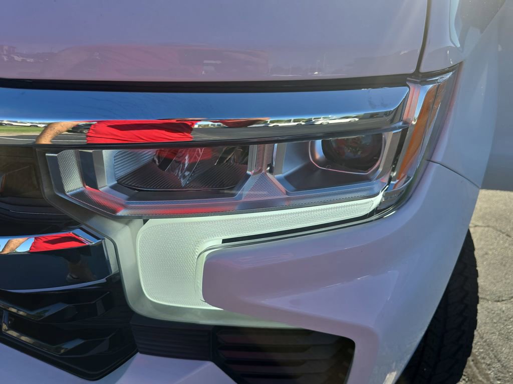 Used 2024 Chevrolet Silverado 1500 LT image 32