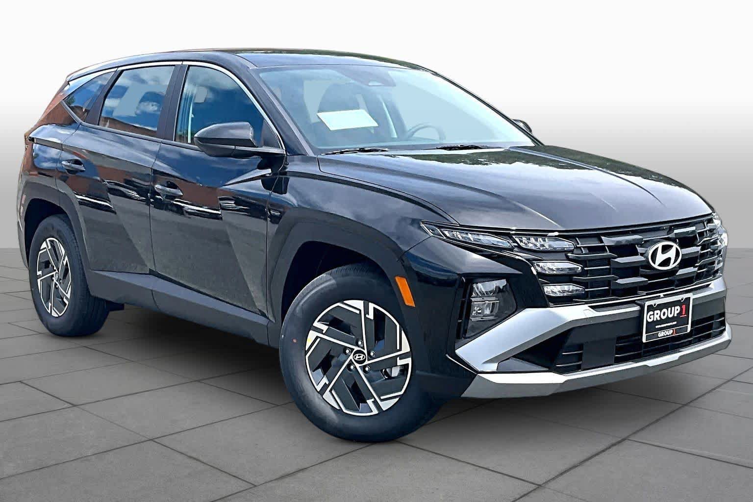 New 2026 Hyundai Tucson Blue SE AWD/4WD image 2