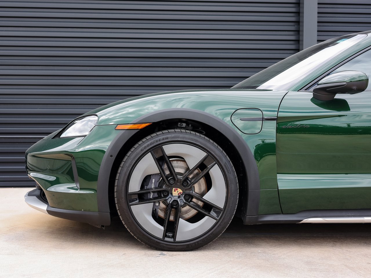 New 2025 Porsche Taycan 4 Cross Turismo image 11