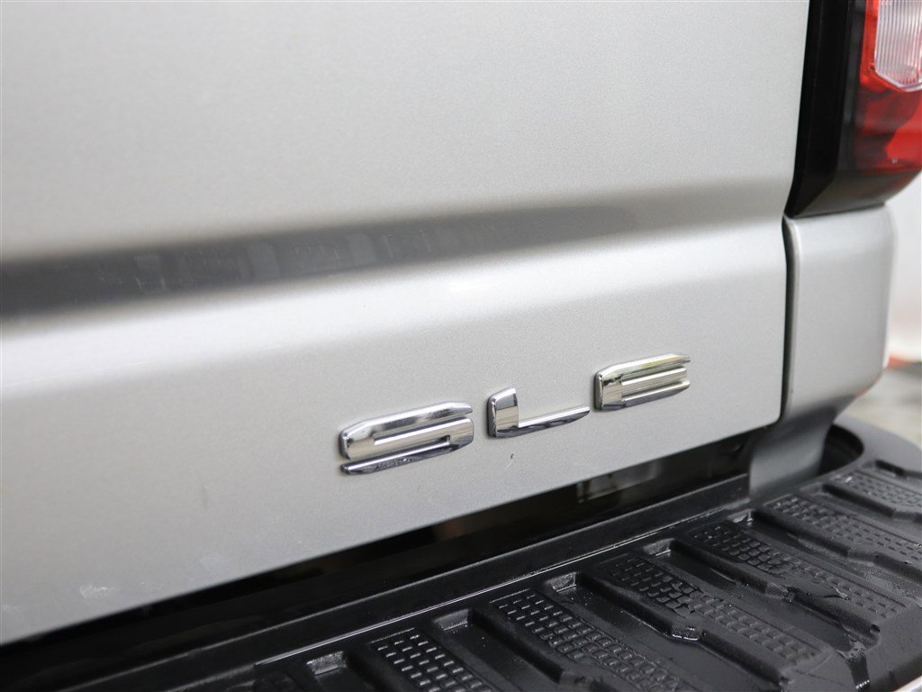 Used 2022 GMC Sierra 2500 SLE w/ X31 Off-Road Package image 8