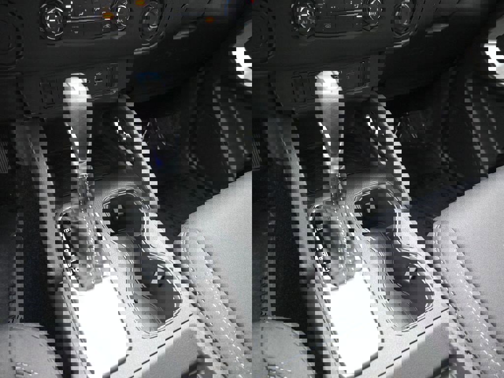 New 2026 Nissan Frontier SV w/ Tow Package image 18