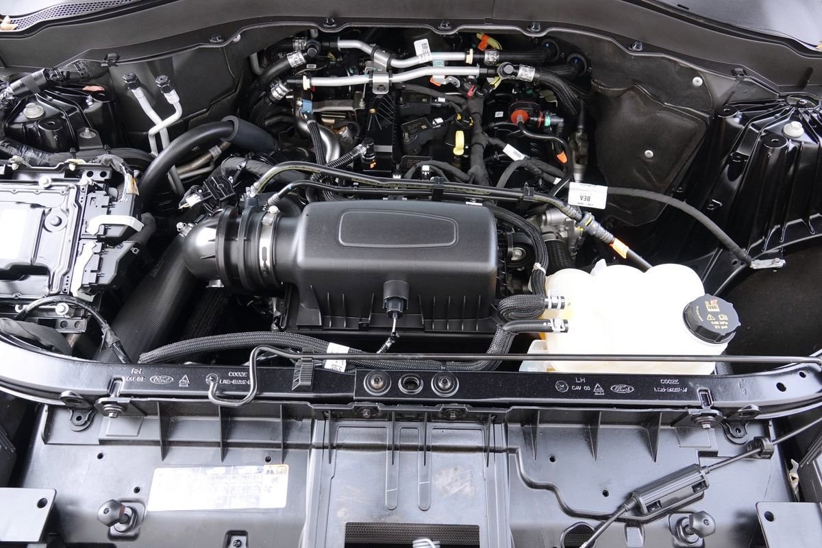 Used 2023 Ford Explorer XLT w/ Equipment Group 202A image 34