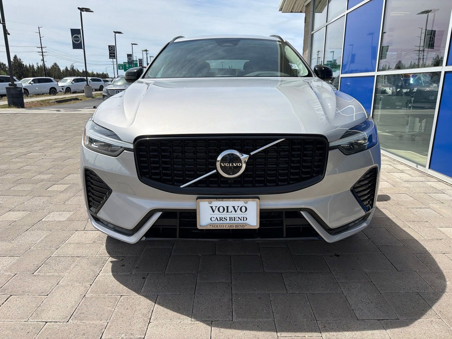 Used 2025 Volvo XC60 B5 Plus AWD/4WD video 2