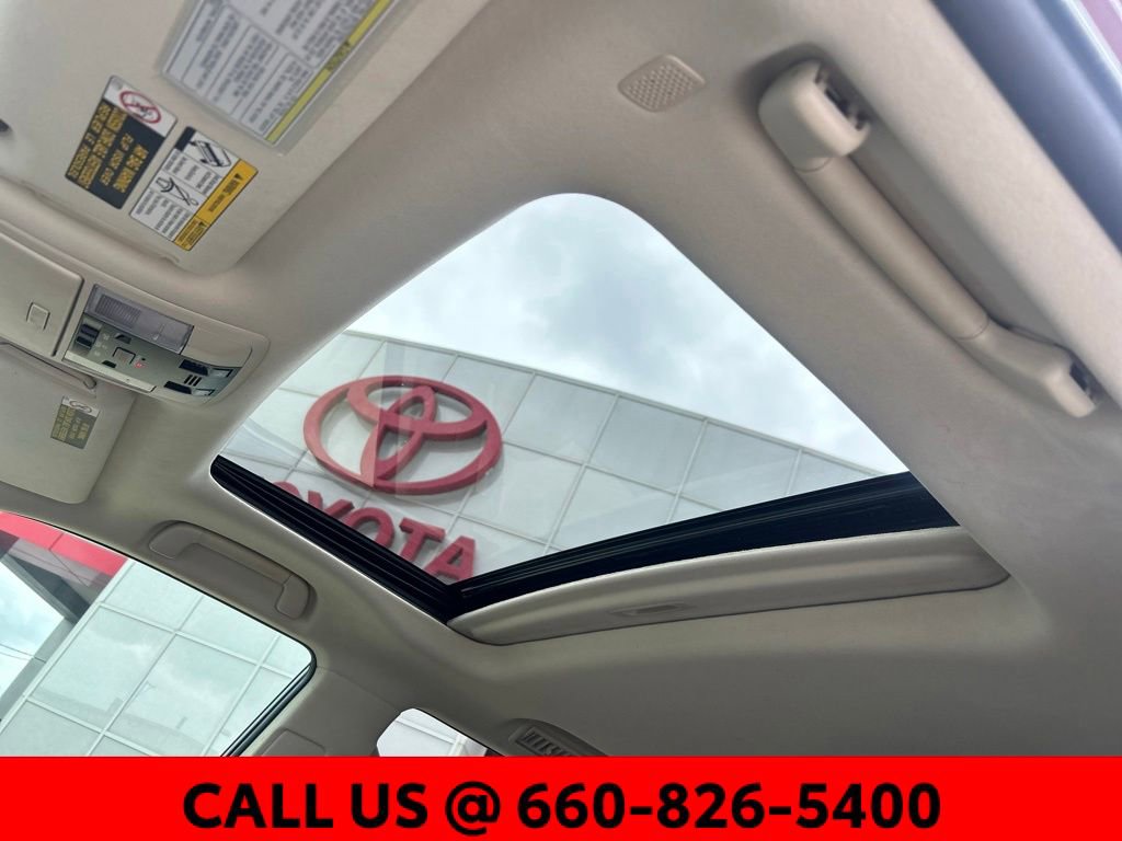 Used 2021 Lexus GX 460 Luxury w/ Accessory Package AWD/4WD image 17