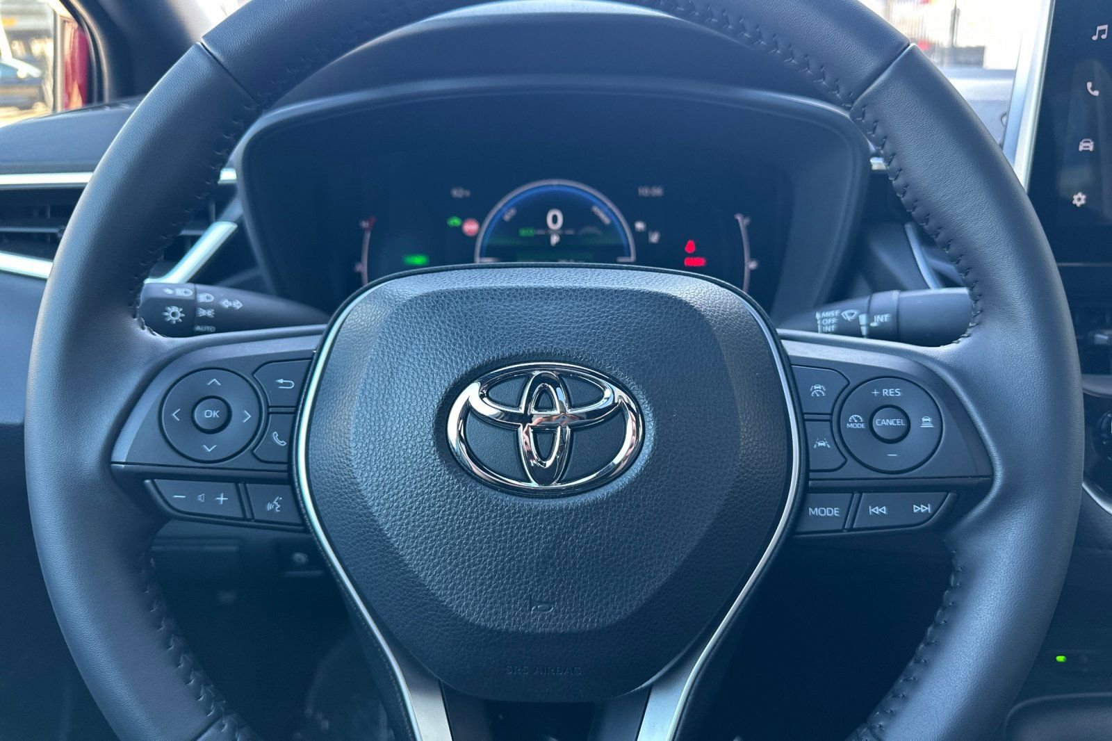 Used 2025 Toyota Corolla SE image 25