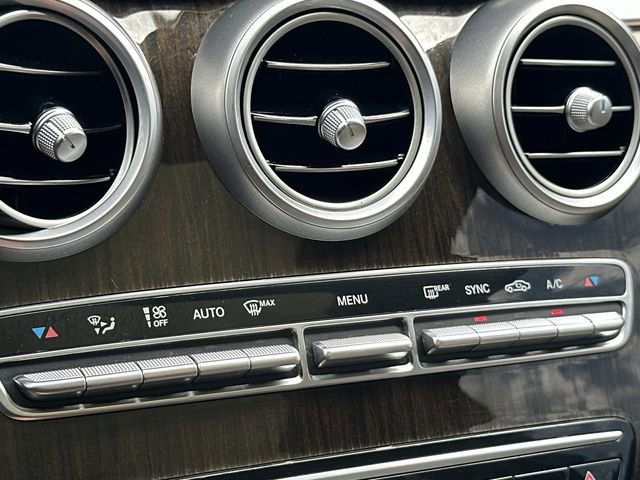 Used 2021 Mercedes-Benz GLC 300 image 30