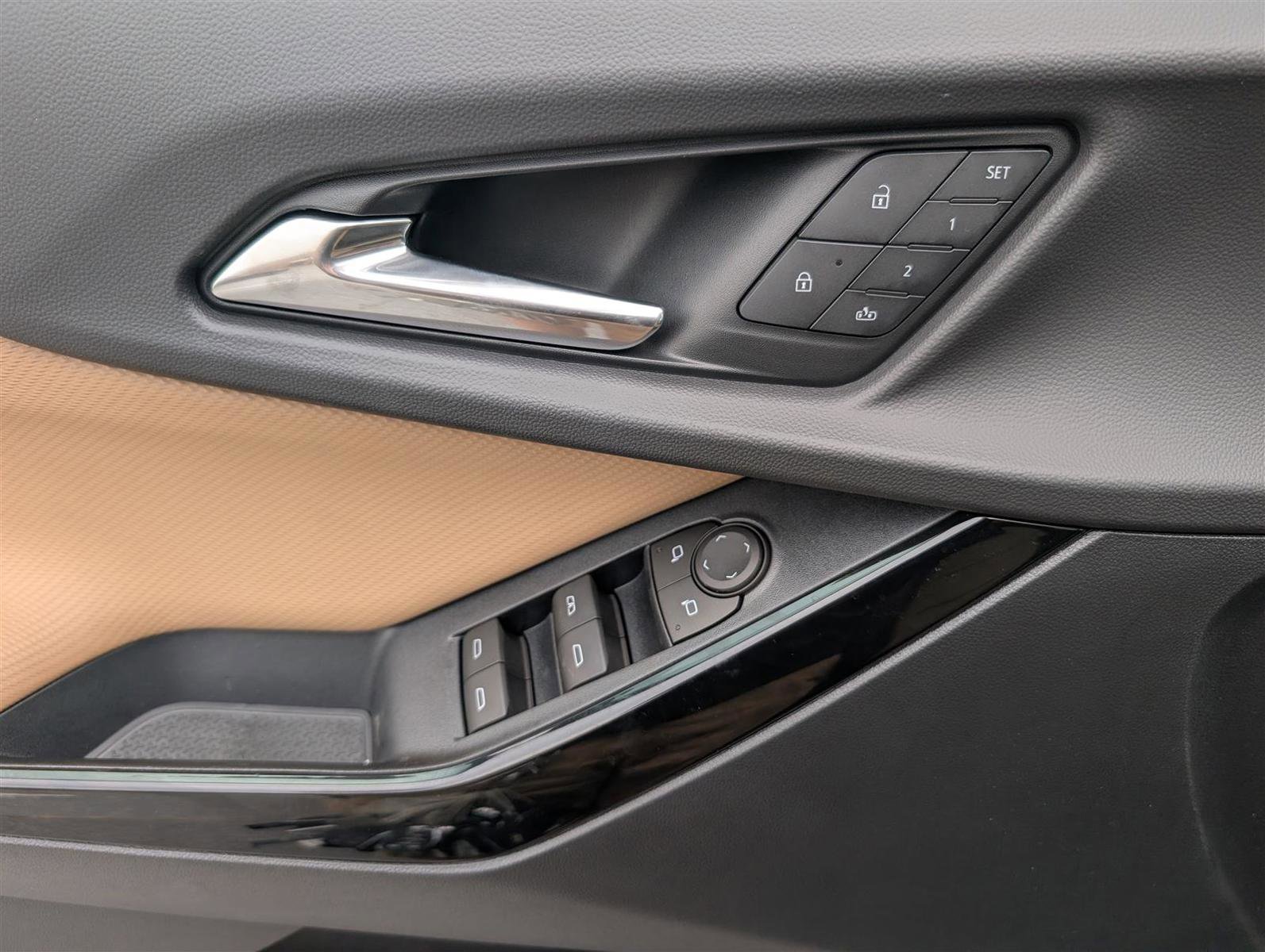 New 2026 Chevrolet Equinox ACTIV w/ Convenience Package III image 17