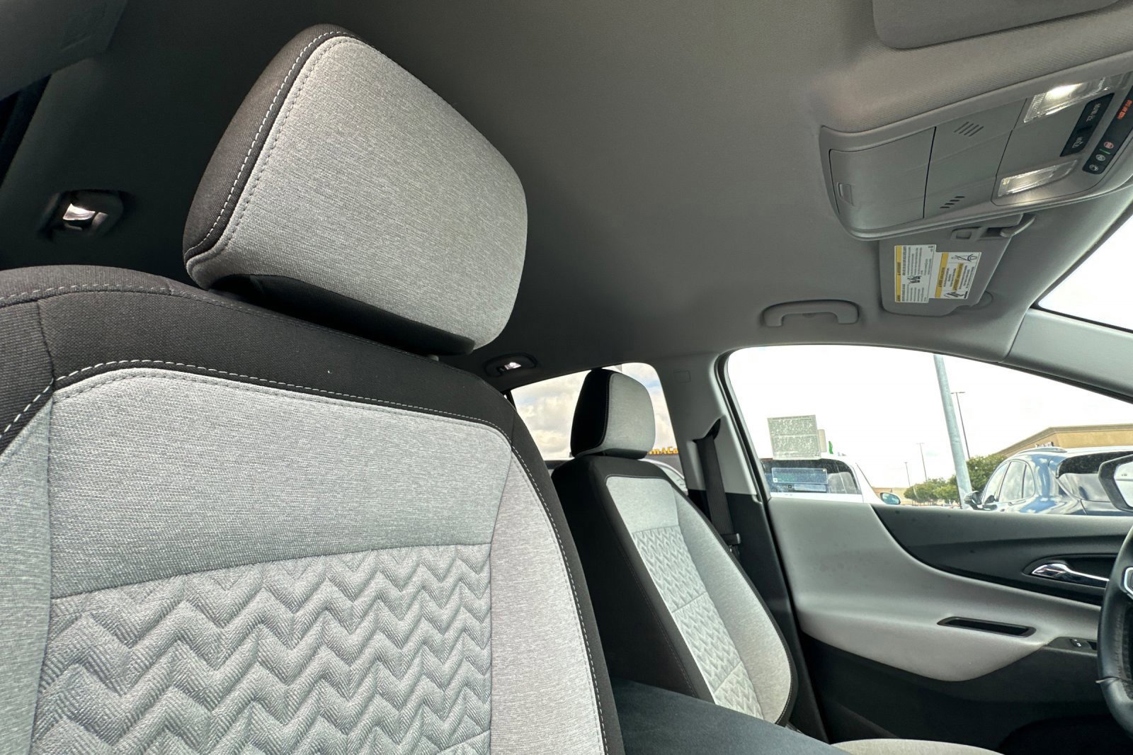 Used 2024 Chevrolet Equinox LT image 17