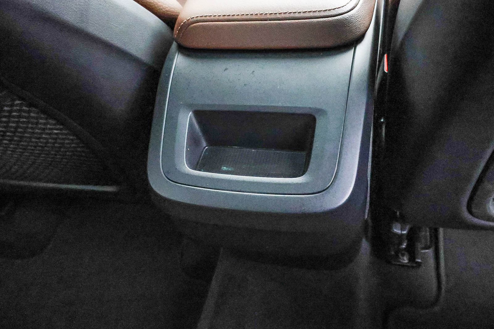 Used 2023 Volvo XC60 B5 Plus image 22