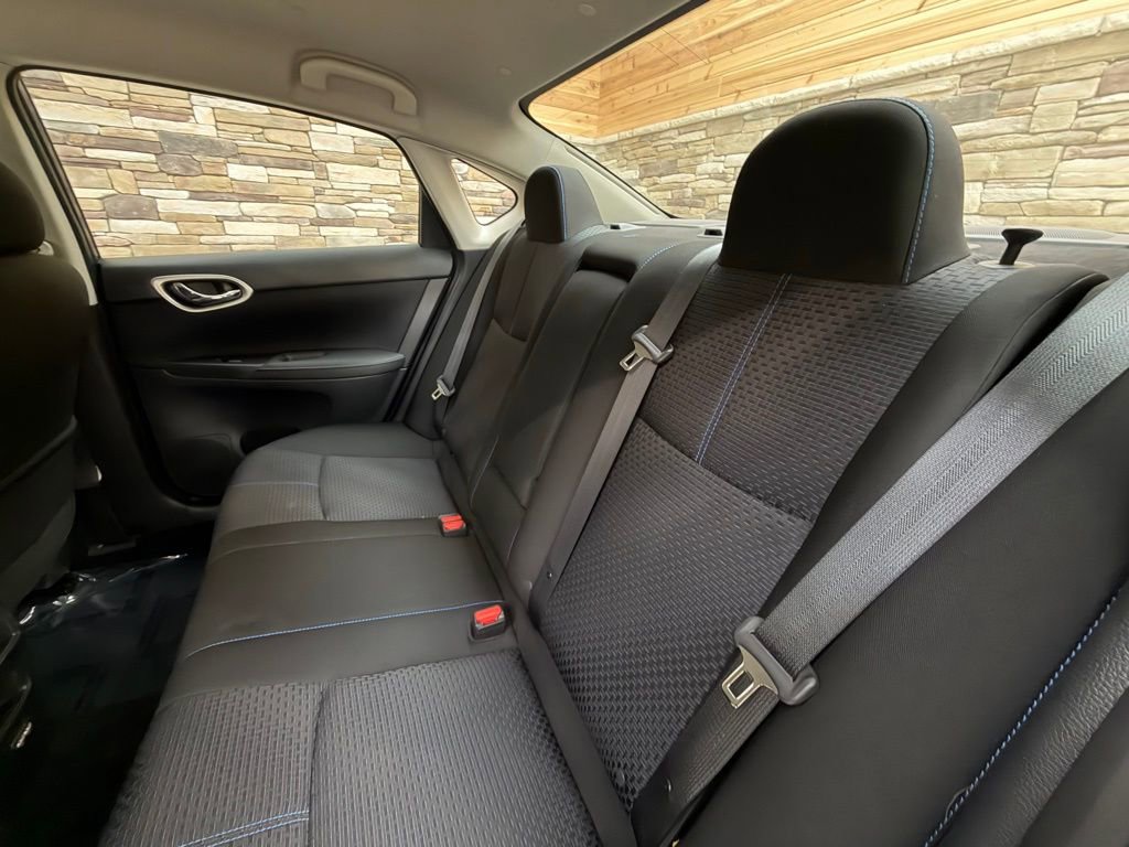 Used 2018 Nissan Sentra SR w/ SR Midnight Edition Package image 23