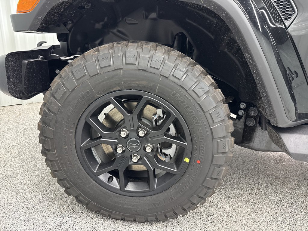 New 2026 Jeep Gladiator Sport AWD/4WD image 10