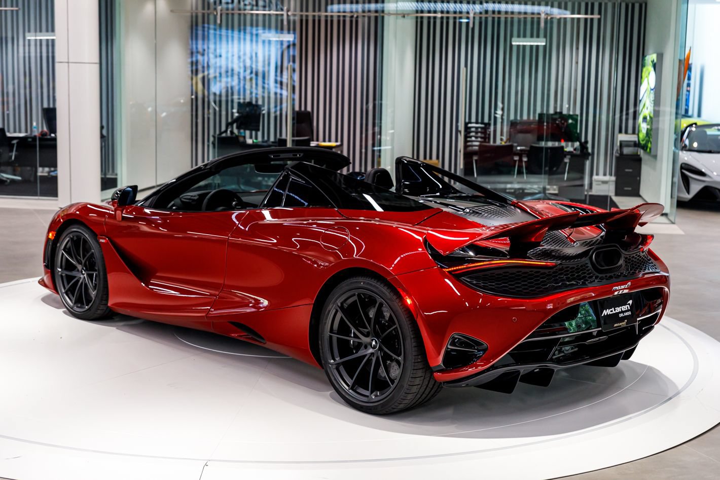 Used 2027 McLaren 750S Spider RWD image 27