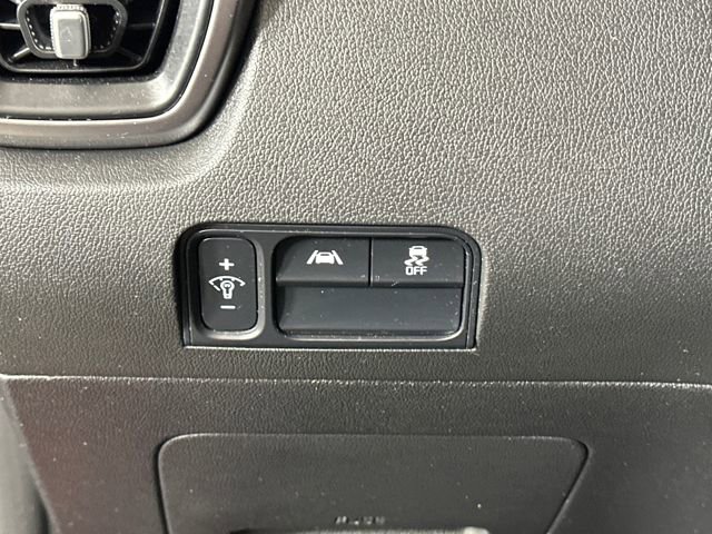 Used 2023 Kia Sorento LX image 19