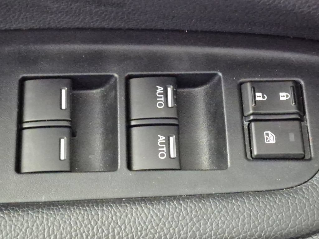 Used 2021 Honda Pilot Touring image 16