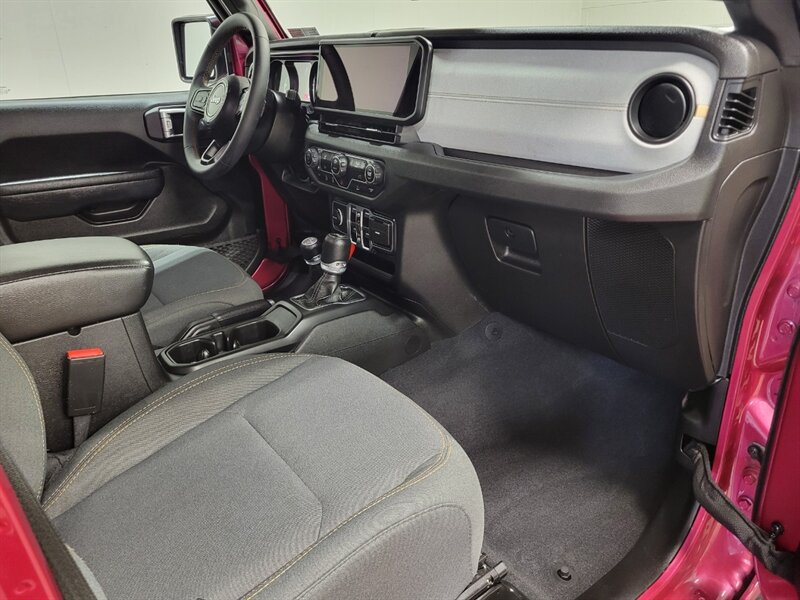 Used 2024 Jeep Wrangler Unlimited Sport AWD/4WD image 58