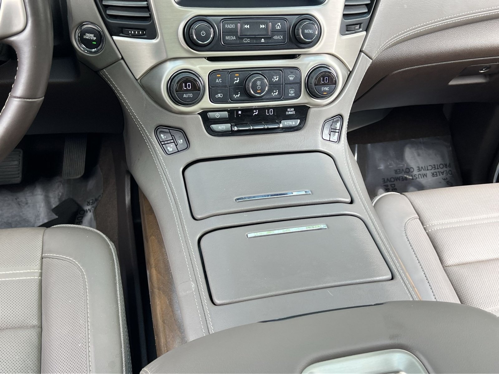 Used 2020 GMC Yukon Denali w/ Denali Ultimate Package AWD/4WD image 21