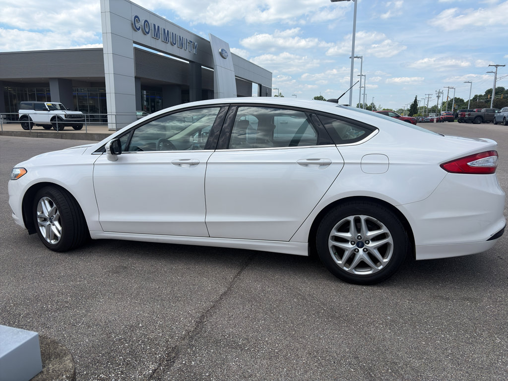 Used 2014 Ford Fusion SE FWD image 9