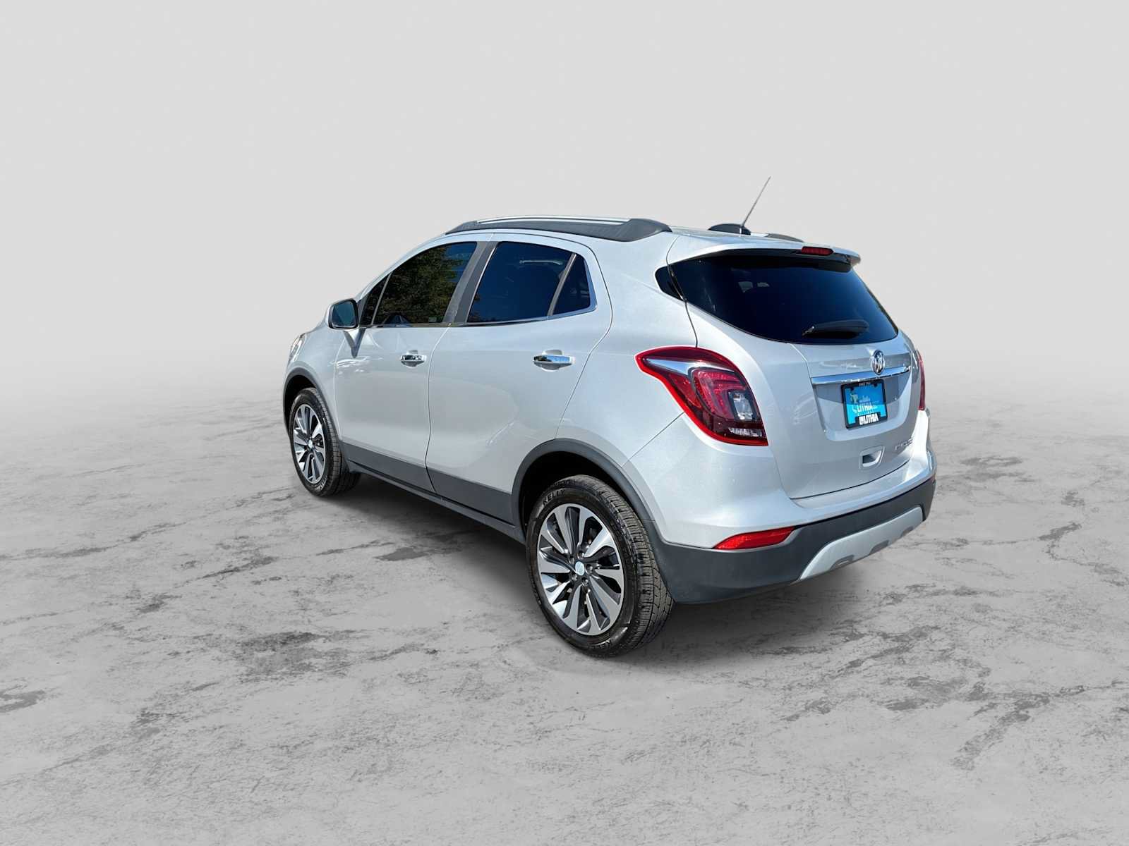 Used 2021 Buick Encore Preferred AWD/4WD image 6