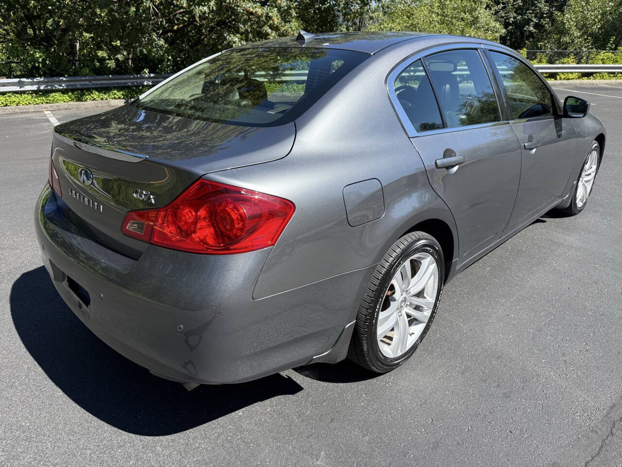 Used 2013 INFINITI G37 x Sedan w/ Premium Pkg AWD/4WD image 5