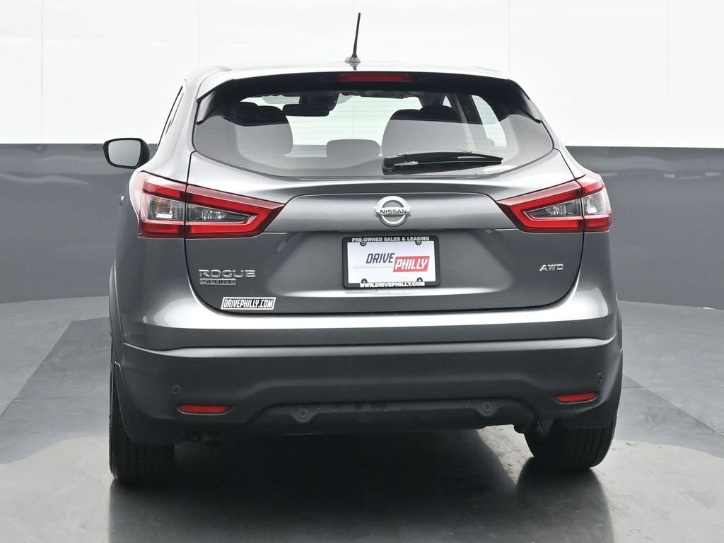 Used 2022 Nissan Rogue Sport S image 5