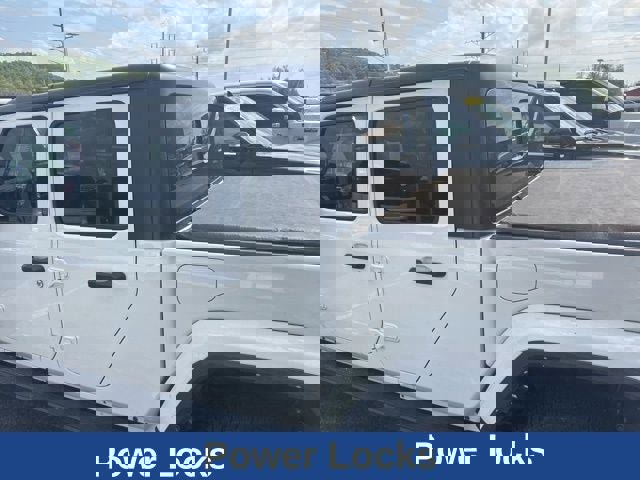 Used 2022 Jeep Gladiator Willys image 21