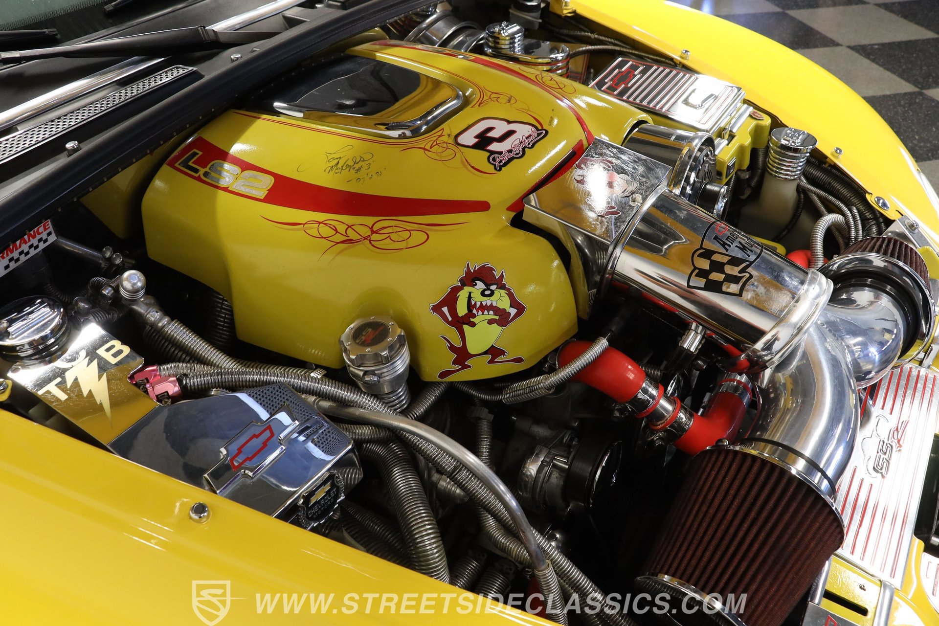 Used 2005 Chevrolet SSR w/ Preferred Equipment Group RWD image 31