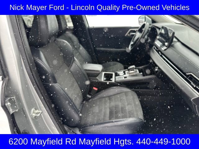 Used 2024 Mitsubishi Outlander image 16