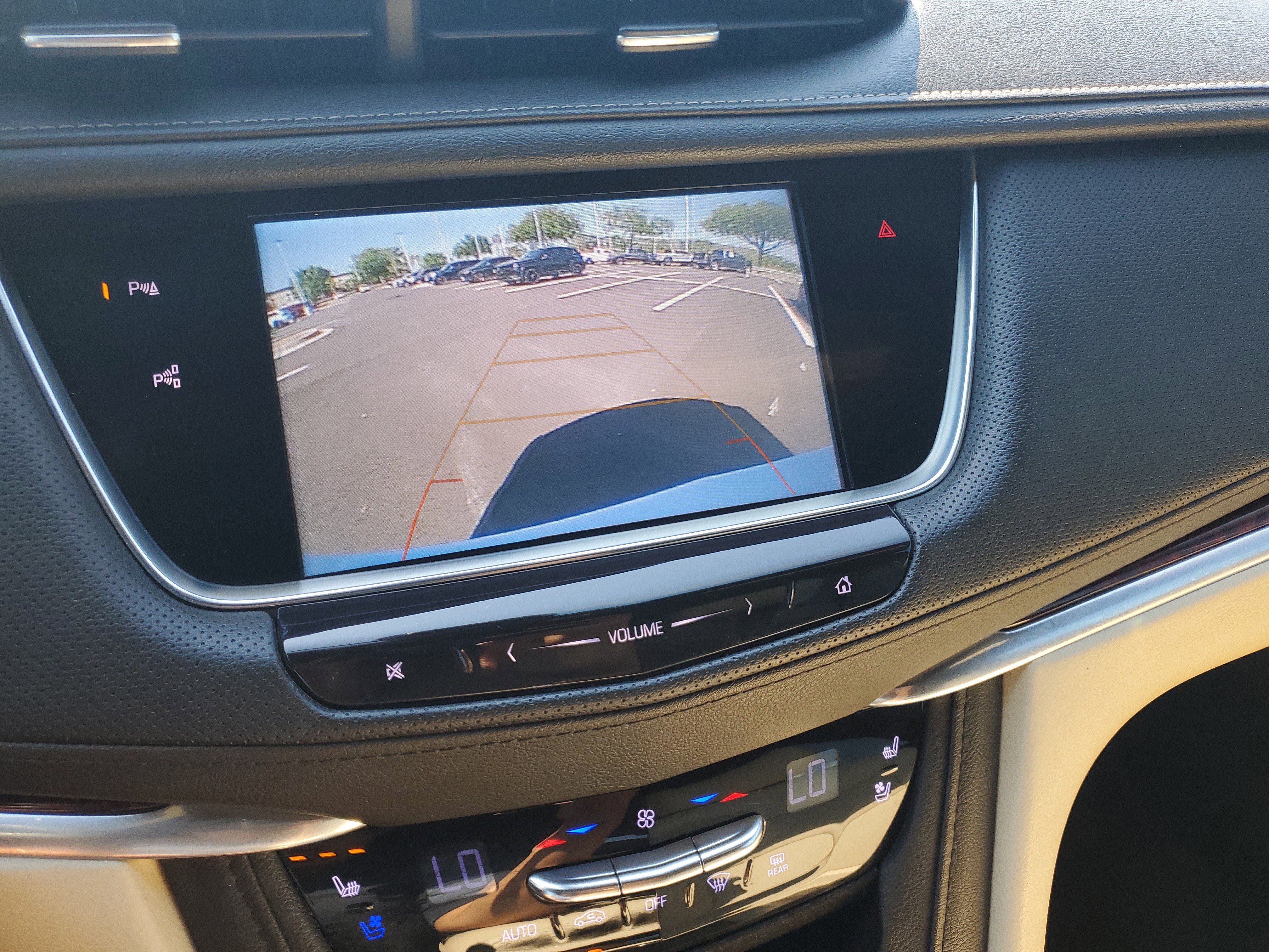 Used 2019 Cadillac XT5 Premium Luxury w/ Driver Assist Package image 22