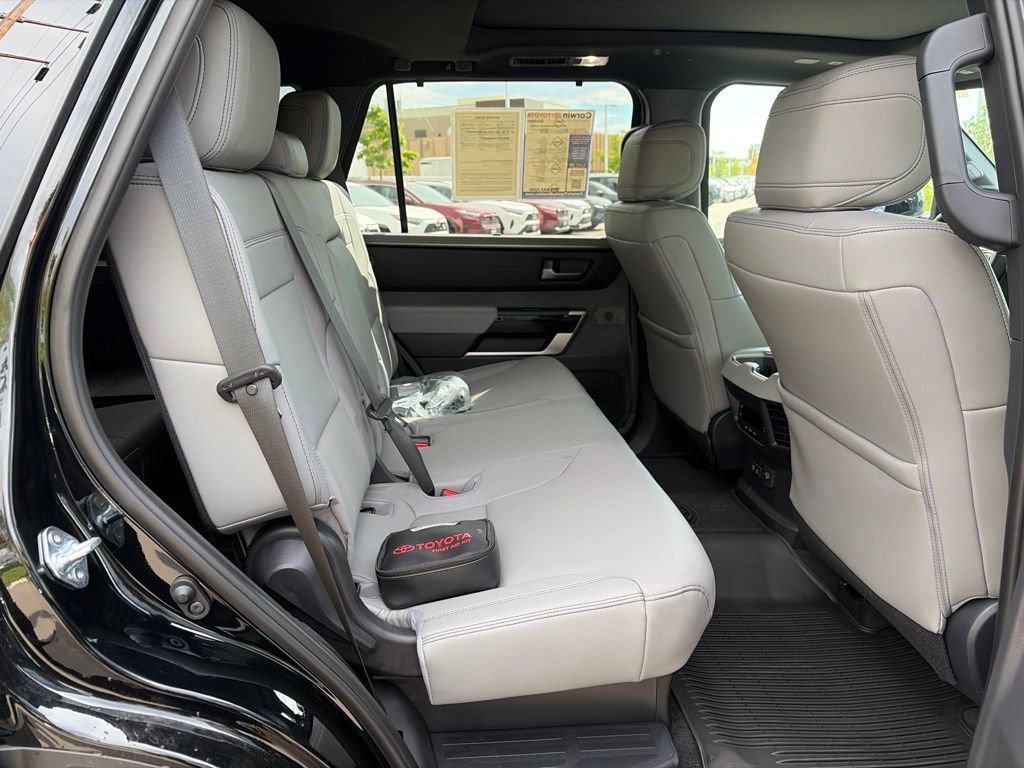 Used 2026 Toyota Sequoia Limited AWD/4WD image 16