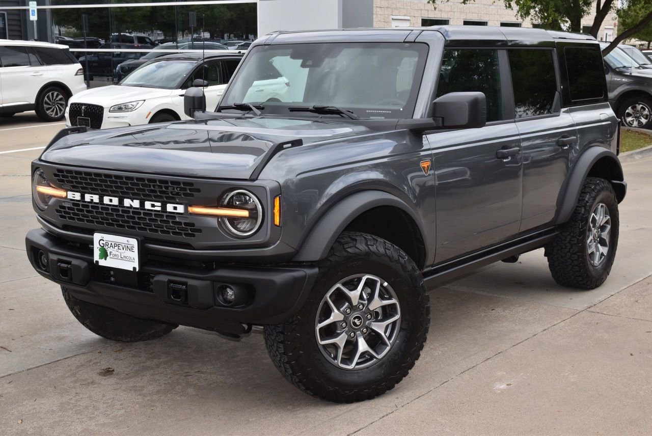 Certified 2025 Ford Bronco Badlands image 49
