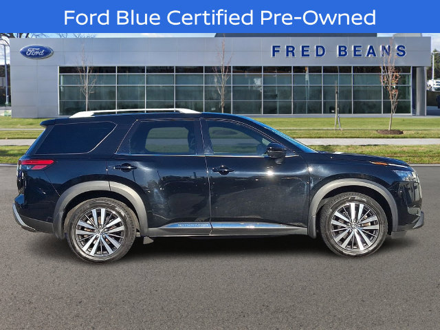 Used 2022 Nissan Pathfinder Platinum w/ Cargo Package AWD/4WD image 9