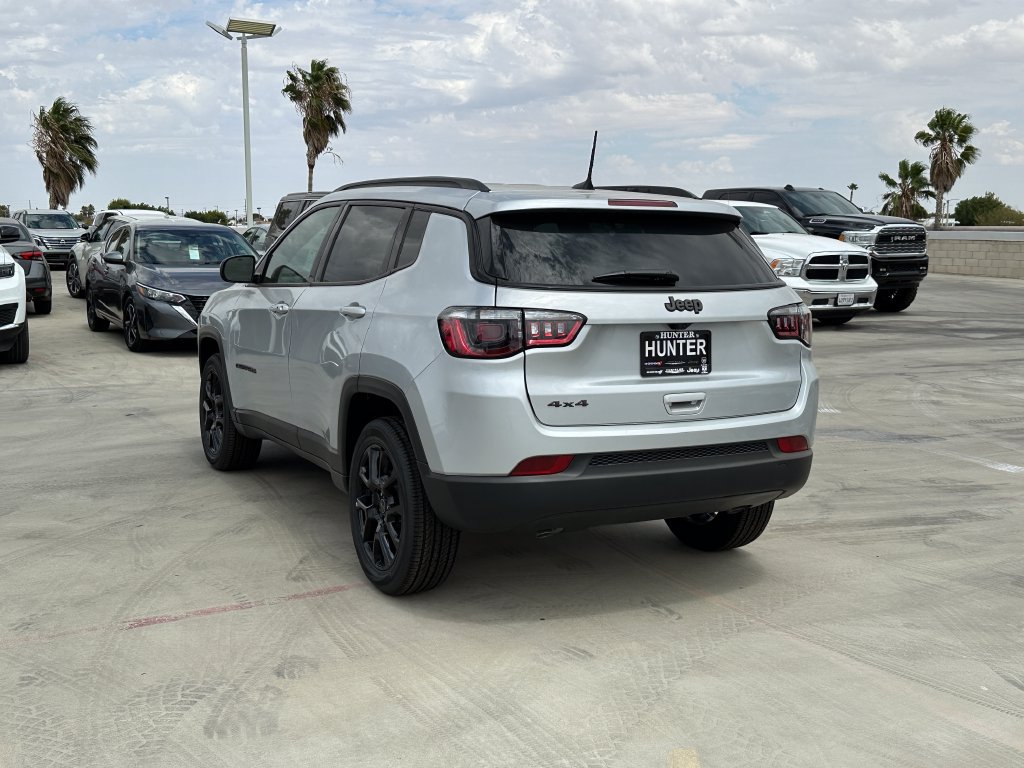 New 2026 Jeep Compass Latitude AWD/4WD image 4