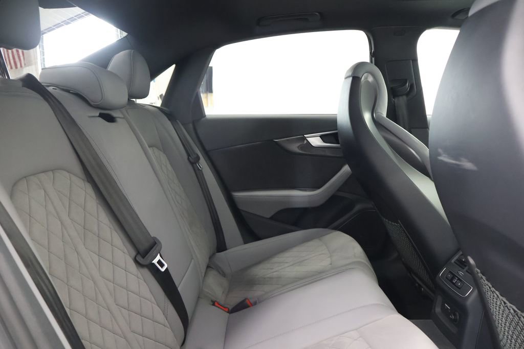 Used 2023 Audi S4 Premium Plus w/ Premium Plus Package image 24