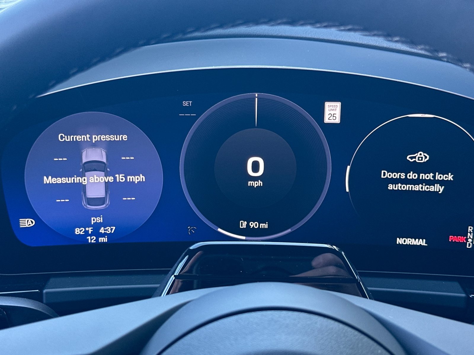 New 2026 Porsche Macan 4 Electric AWD/4WD image 16