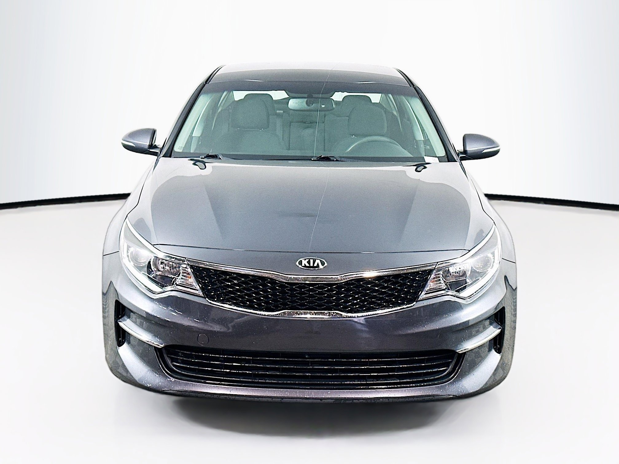 Used 2018 Kia Optima LX image 2