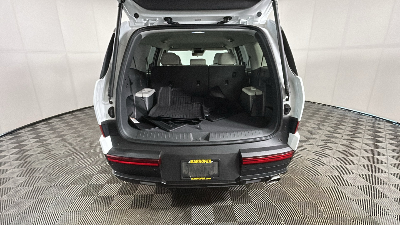 Used 2025 Hyundai Santa Fe SE FWD image 34