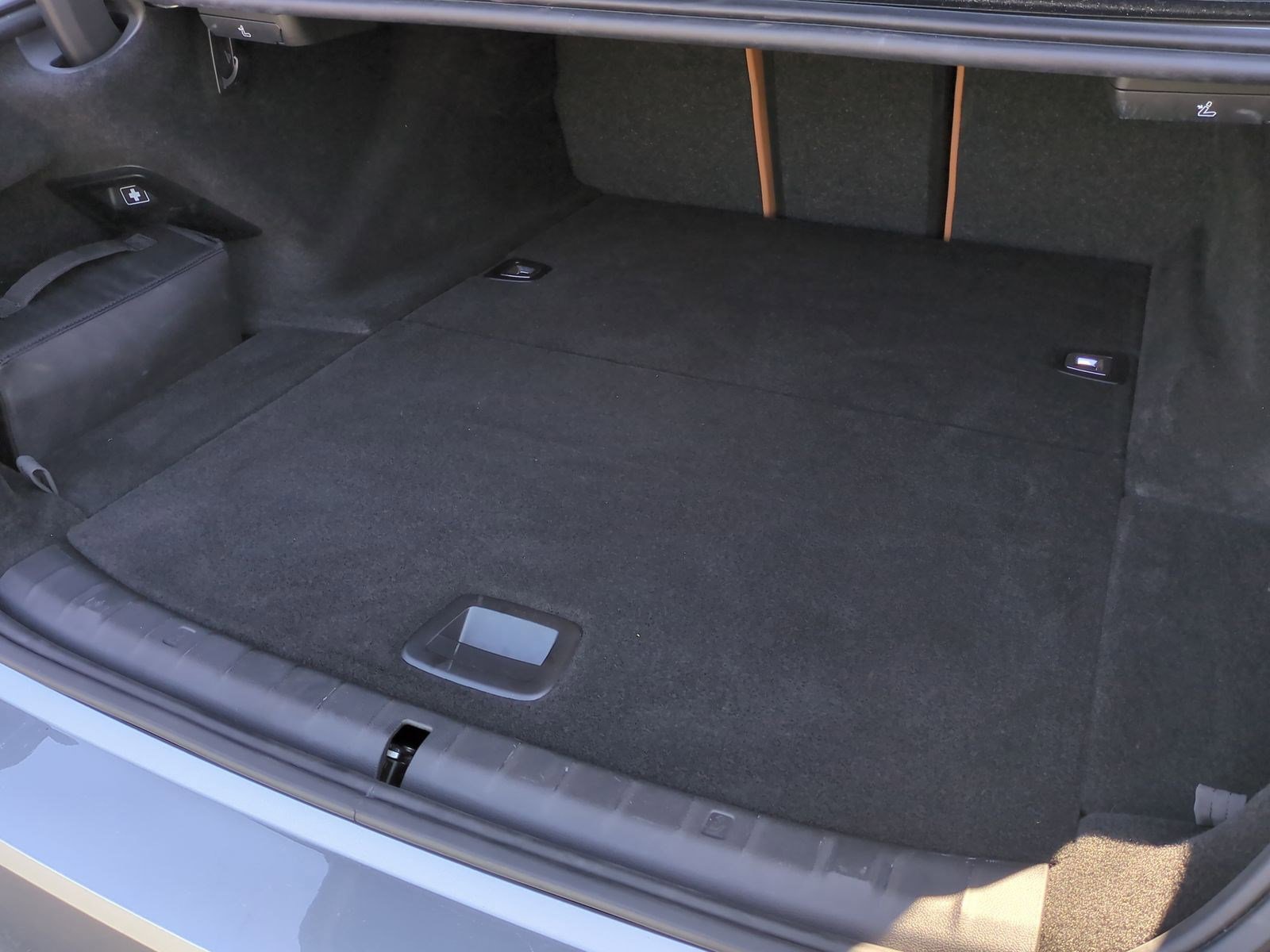 Certified 2023 BMW 530e xDrive 530e xDrive w/ Premium Package image 32