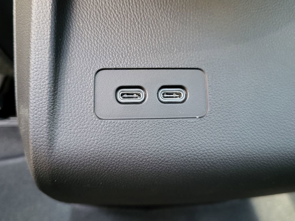 New 2025 Cadillac Lyriq Sport image 33