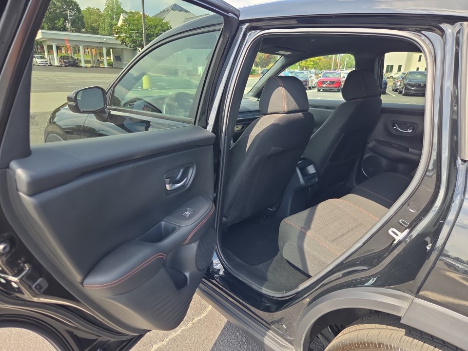Certified 2025 Honda HR-V Sport image 30