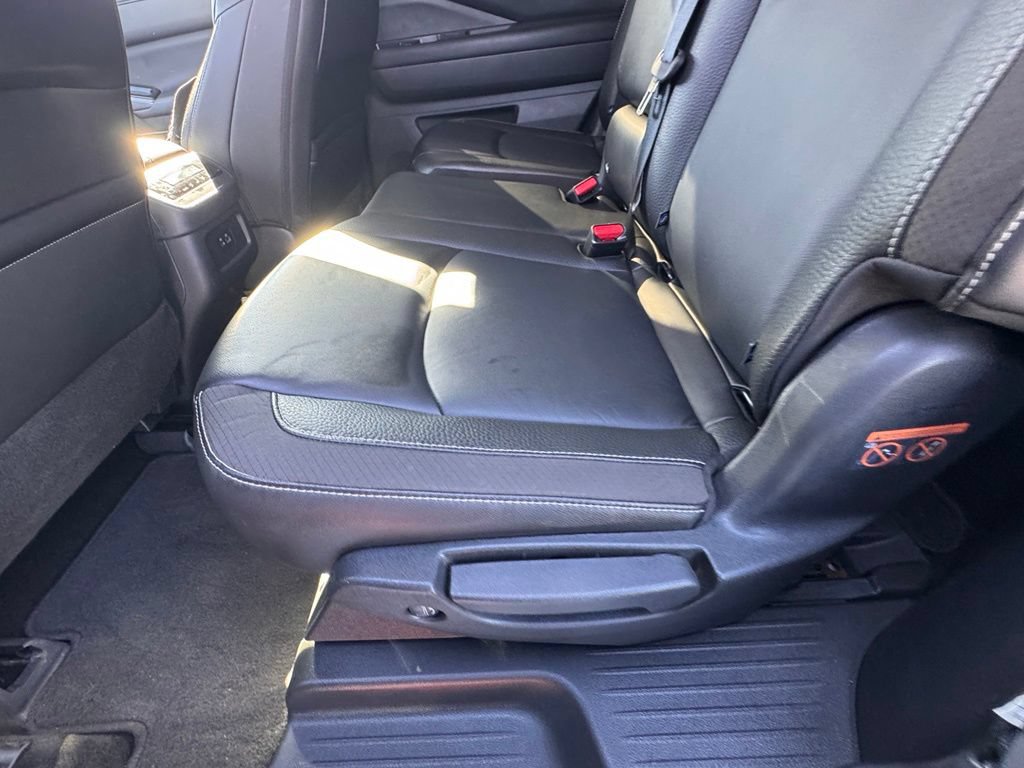 Certified 2024 Nissan Pathfinder SL FWD image 20