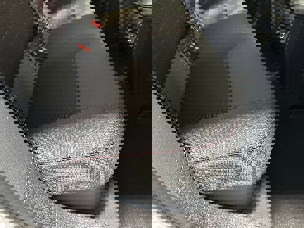 Used 2025 Toyota Corolla SE image 52