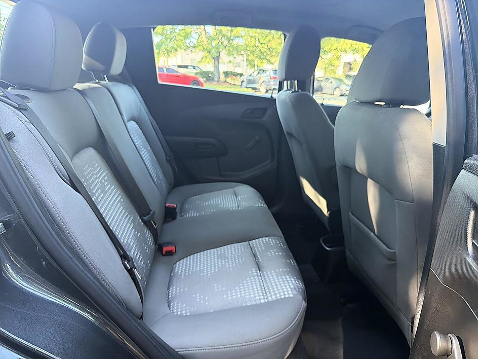 Used 2020 Chevrolet Sonic LT FWD image 19