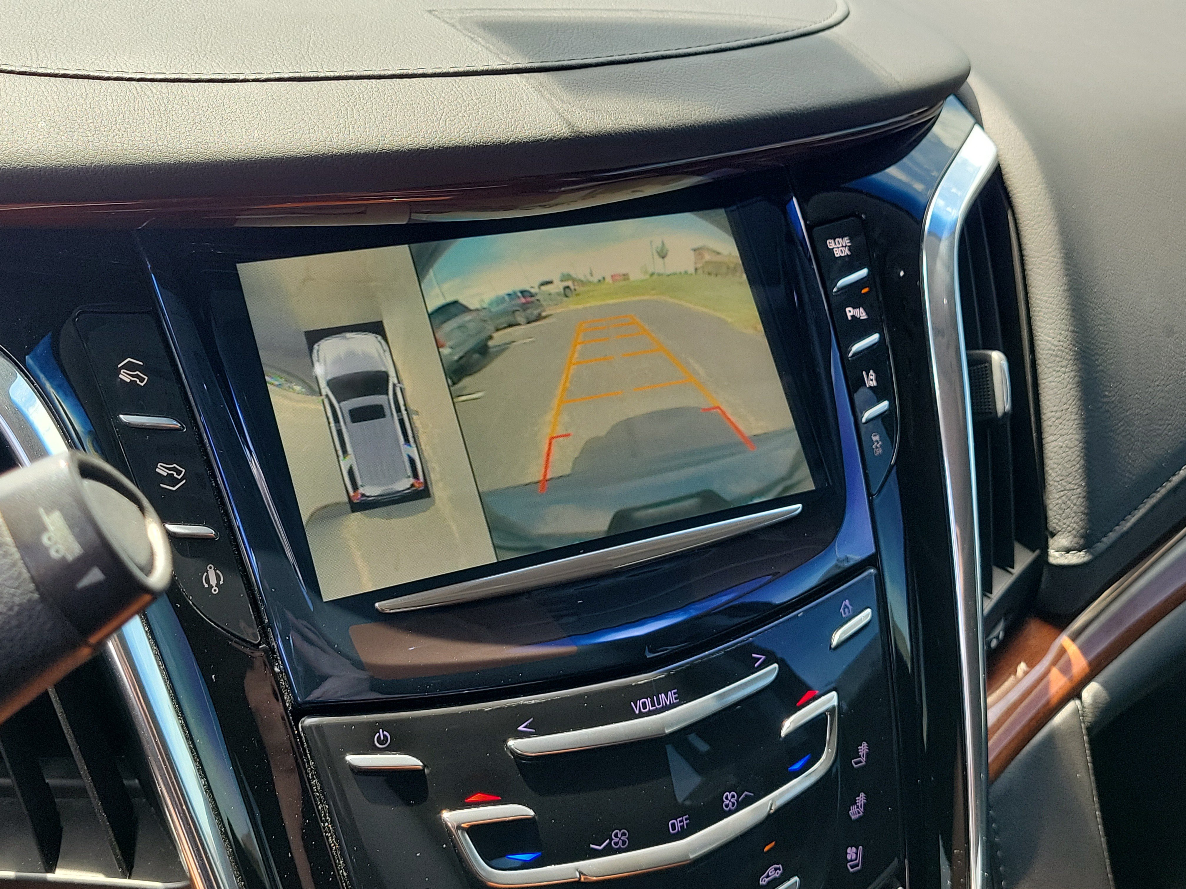 Used 2015 Cadillac Escalade Luxury AWD/4WD image 28