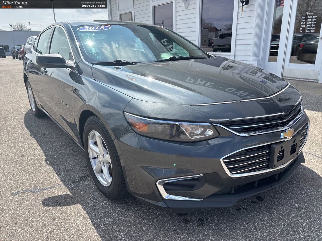 Used 2018 Chevrolet Malibu LS w/ LPO, Convenience Package 1 FWD image 3