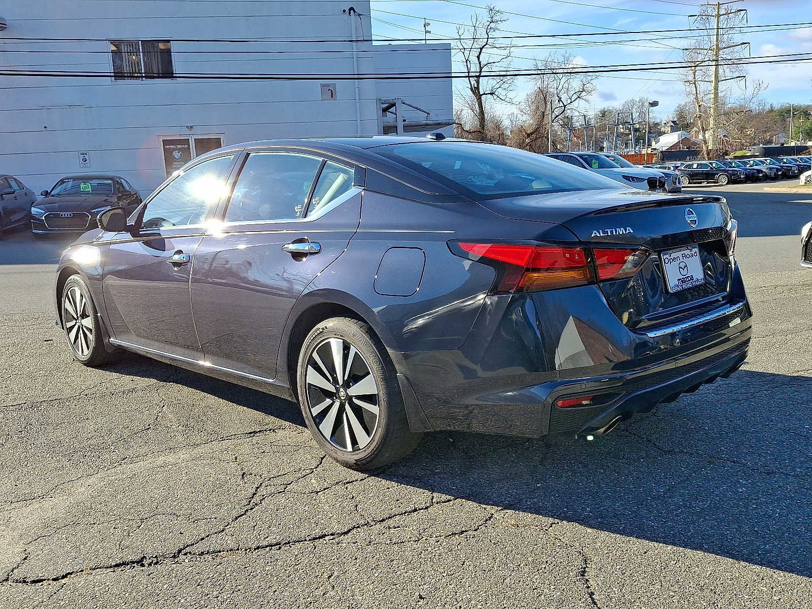Used 2020 Nissan Altima 2.5 SV image 6