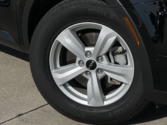 Used 2025 Kia Sorento LX FWD image 8