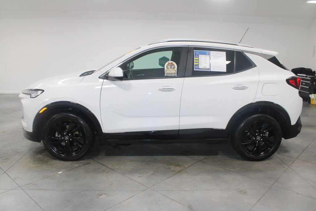 Used 2024 Buick Encore GX Sport Touring image 6