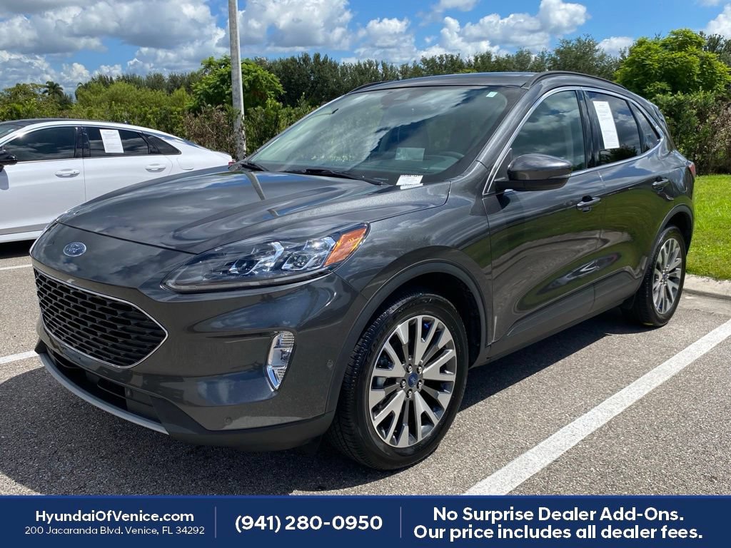 Used 2020 Ford Escape Titanium w/ Titanium Premium Package 2.0 AWD/4WD image 12