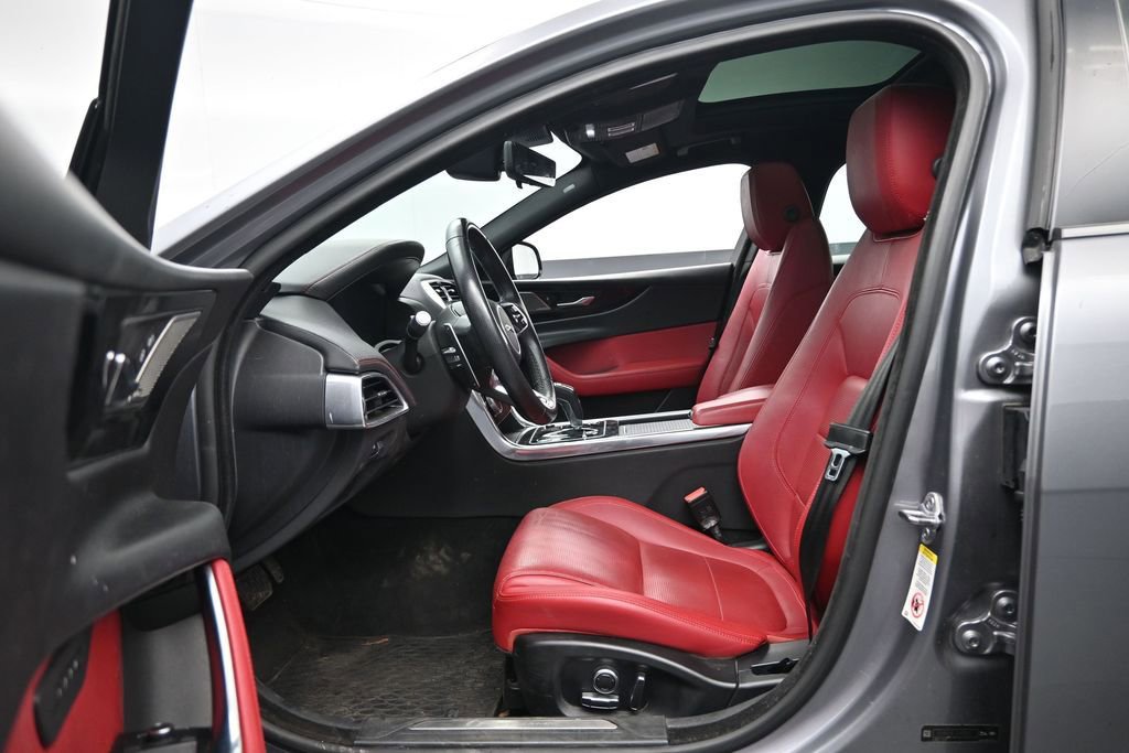 Used 2020 Jaguar XE R-Dynamic S AWD/4WD image 20